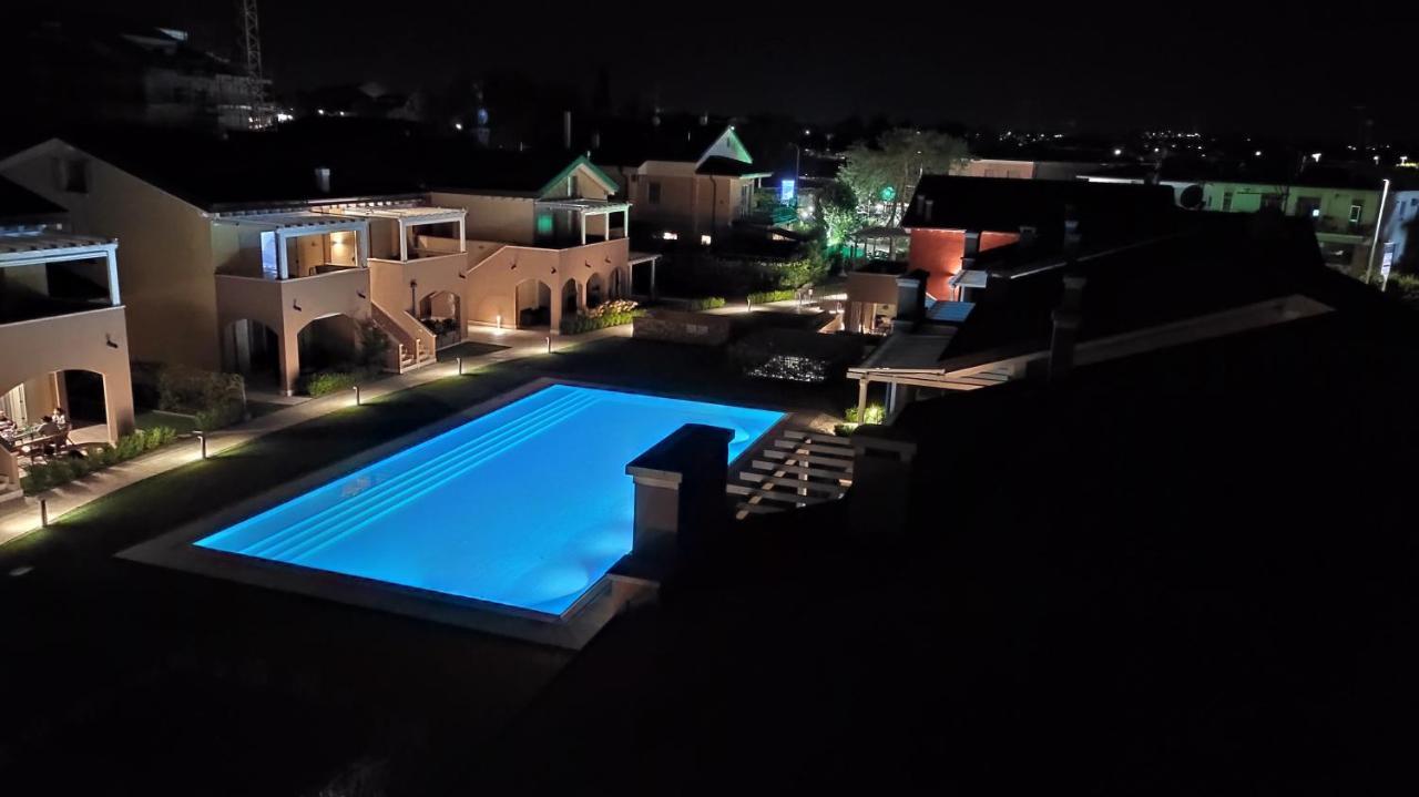 Vanilla Apartment ペスキエーラ・デル・ガルダ エクステリア 写真